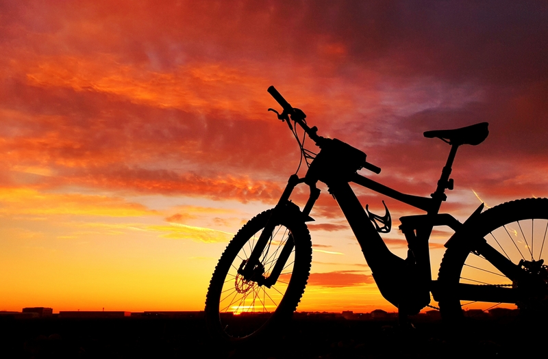 Hybrid Bikes for Country Roads & City Streets
