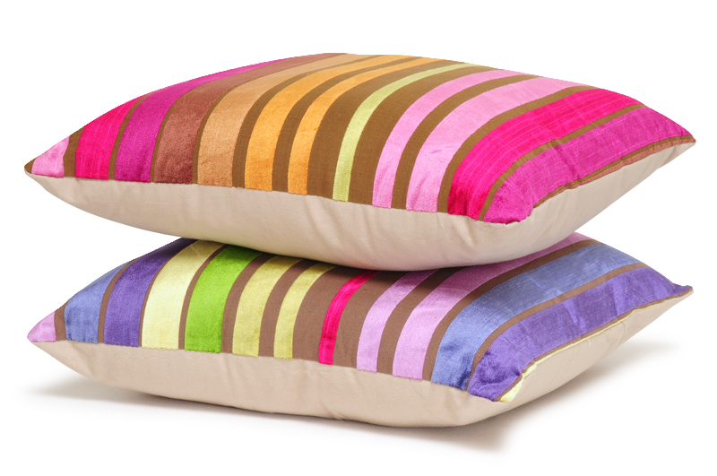 Pillows Everyone’s Talking About for Ultimate Comfort & Style